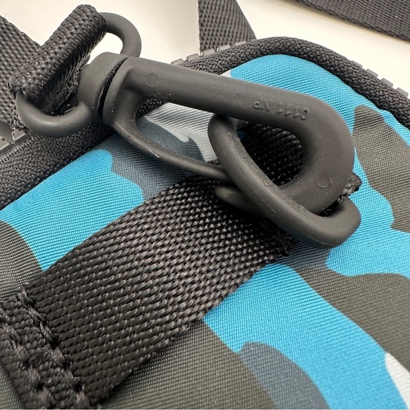 Lululemon Easy Access Camo Pink Blue Crossbody Fanny Pack Shoulder Bag - Picture 11 of 15